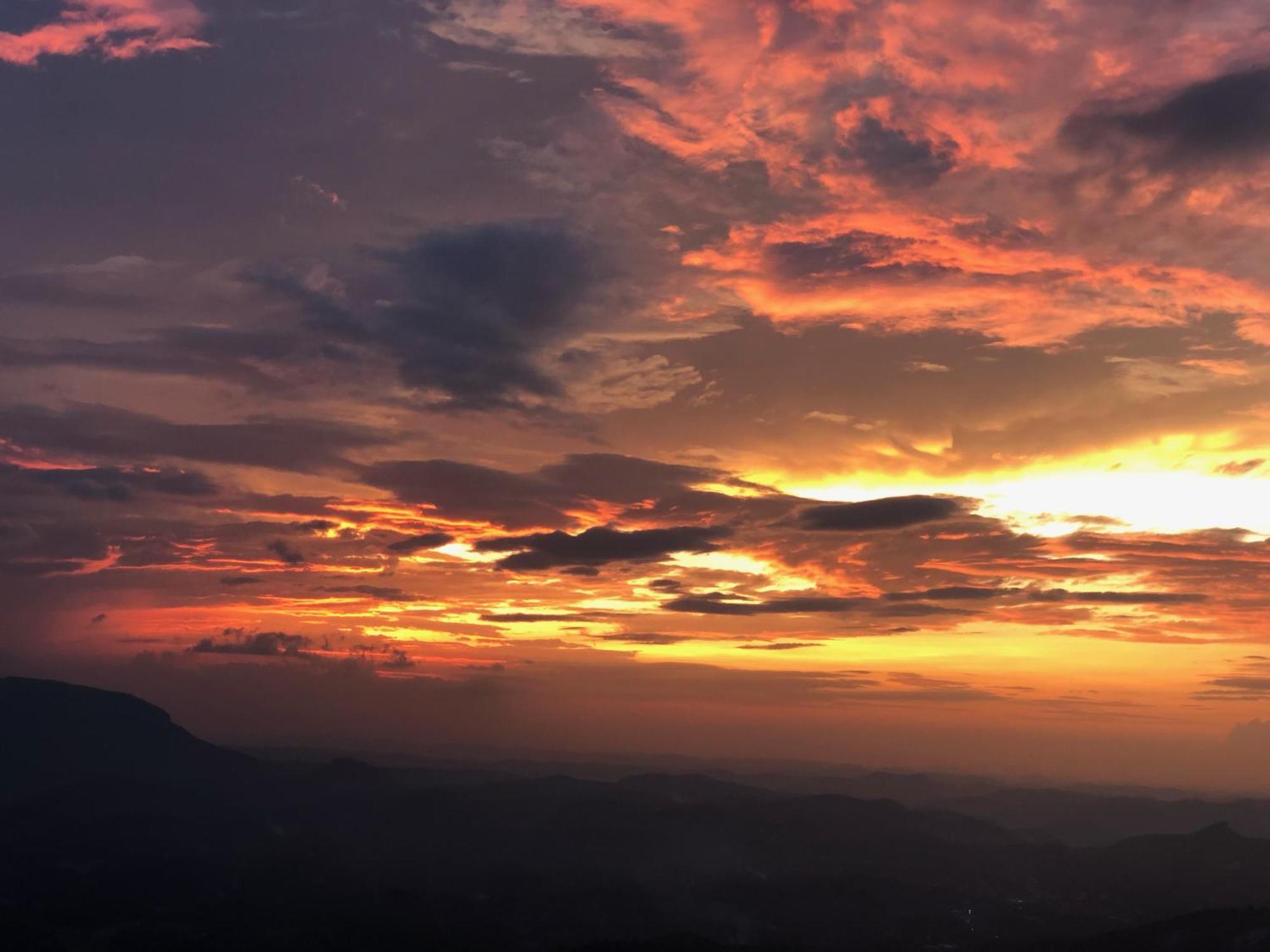 The Cloud Resort Kadugannawa Luaran gambar